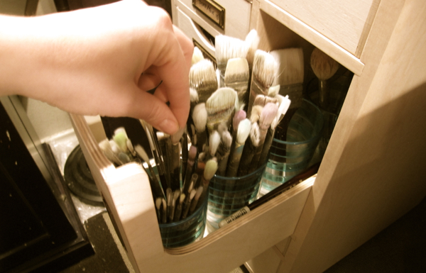 paint brush drawer in action